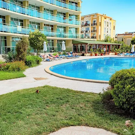 Julia Family - Menada Appartement