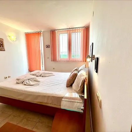 Julia Family - Menada * 써니비치