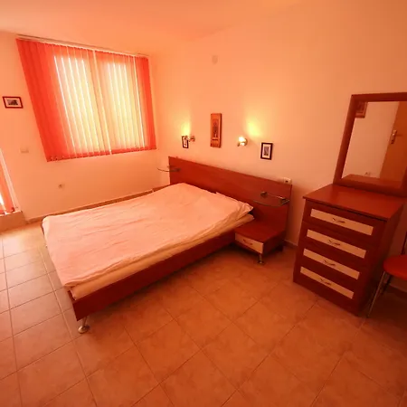 Julia Family - Menada Appartement *