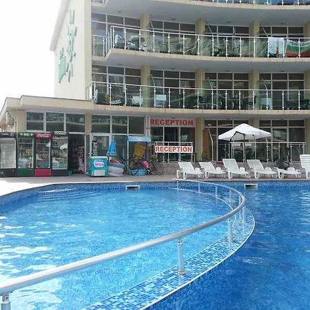 Julia Family - Menada 써니비치