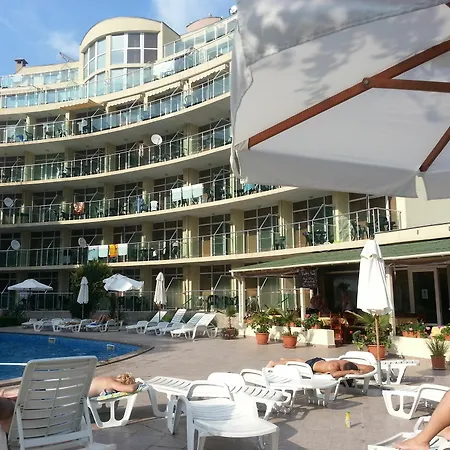 Julia Family - Menada Apartamento *